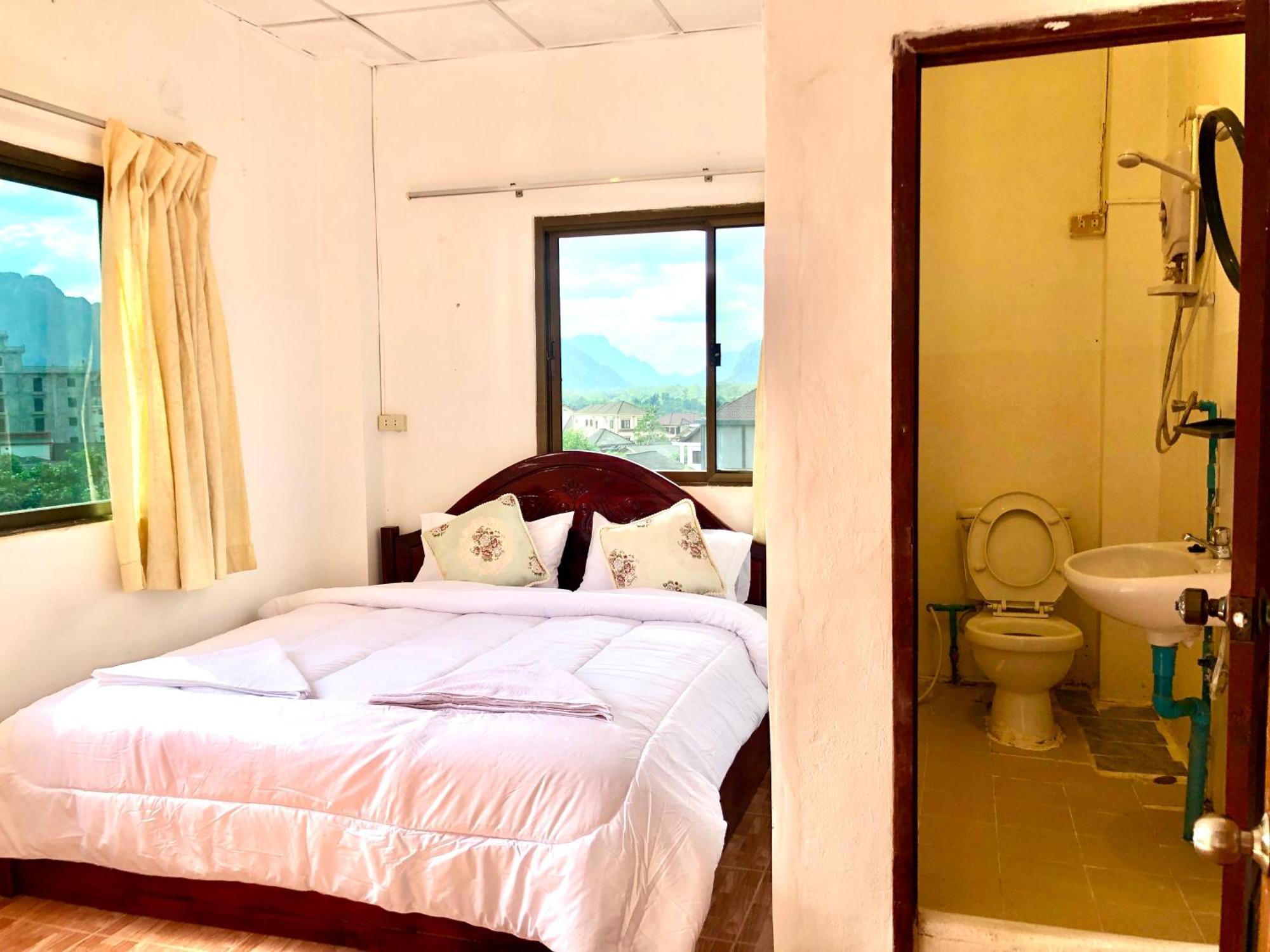 Easy Go Backpacker Hostel Ванг-Виенг Экстерьер фото